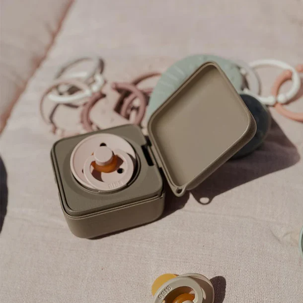 Kuti për biberonë BIBS Pacifier - Image 2